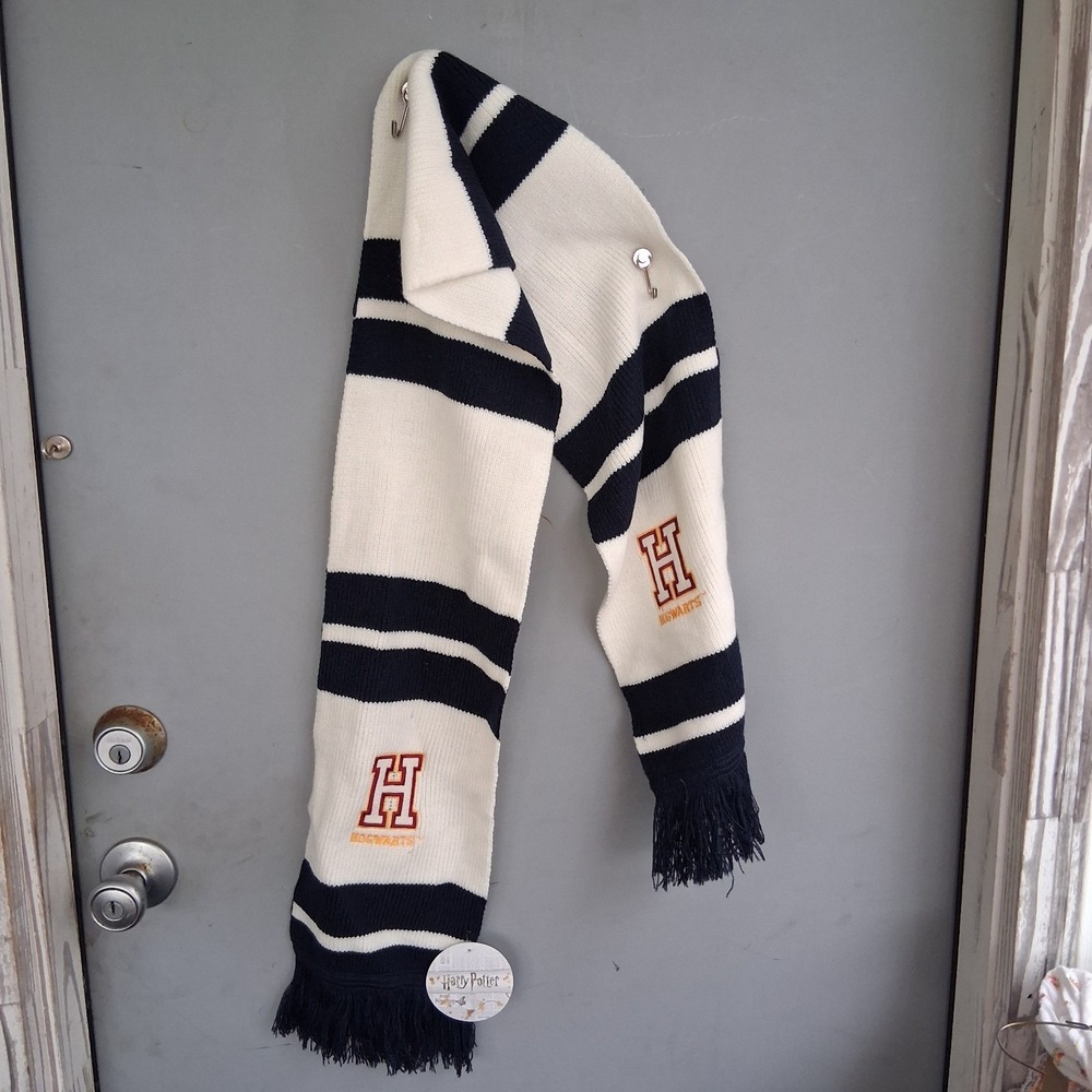 NWT Harry Potter Hogwarts Embroidered Winter Scarf New Cream Navy Blue